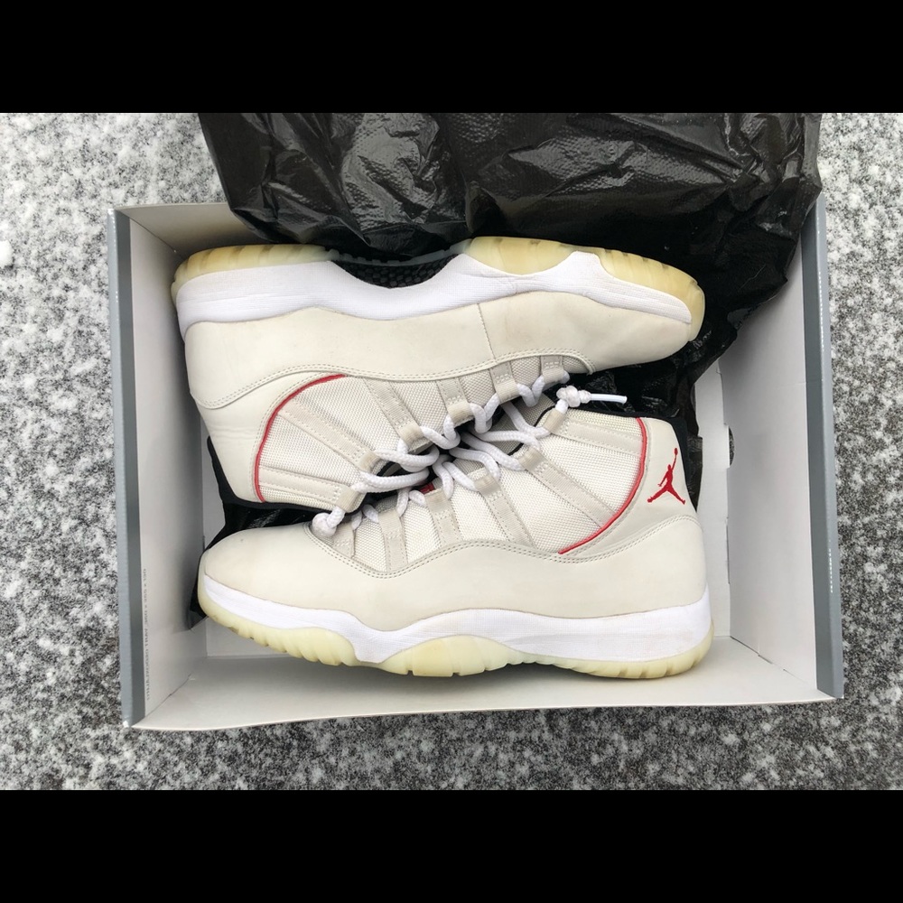 Jordan 11 platinum tint